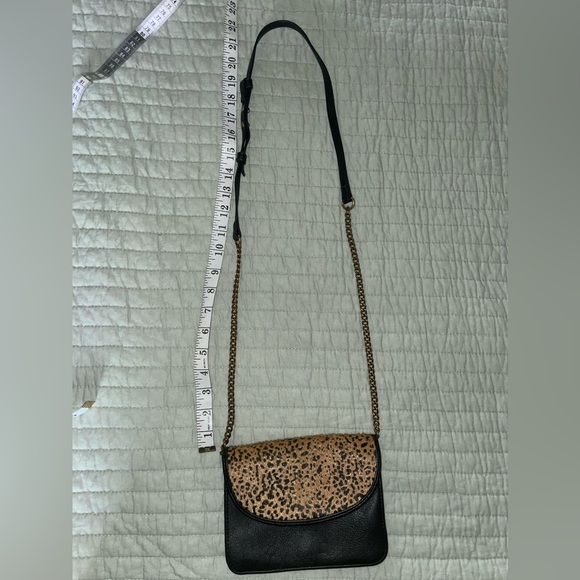 Small American Eagle Leopard Print Crossbody Bag - Picture 7 of 11